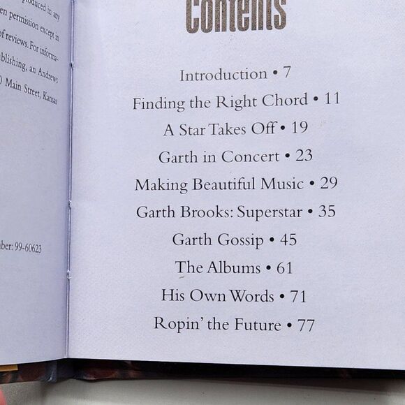 Garth Brooks Hitting the High Notes BY Mitchell Uscher Mini Book 1999 - Picture 5 of 7